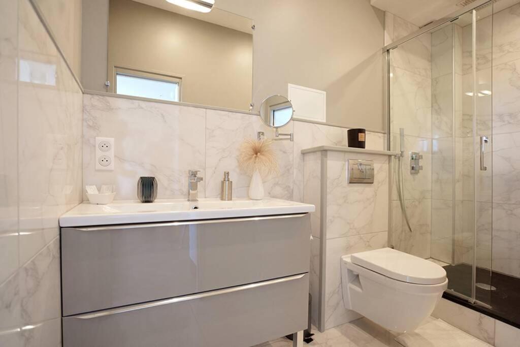 V' Appart Spa Troyes Esterno foto